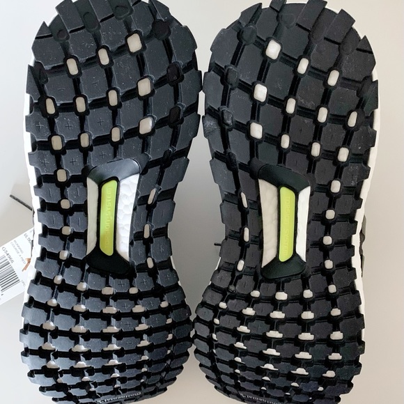 UltraBoost Cold.RDY DNA 'Black Focus Olive M7 W8 - Picture 8 of 9